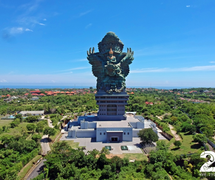 Störts statyn på Bali – GWK Statue